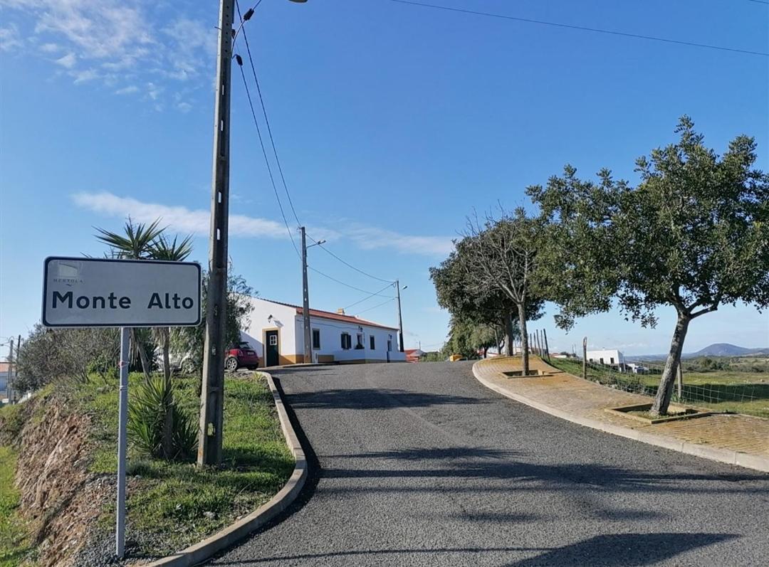 A Casa Da Carolina Villa Mertola Exterior photo